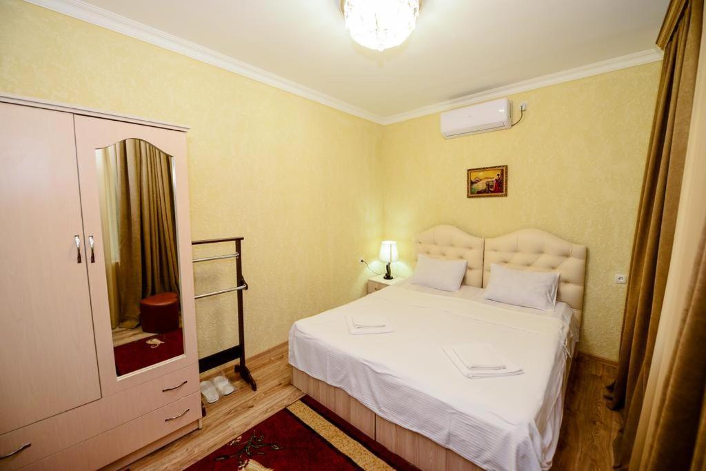 Hotel Vladi Koetaisi Buitenkant foto