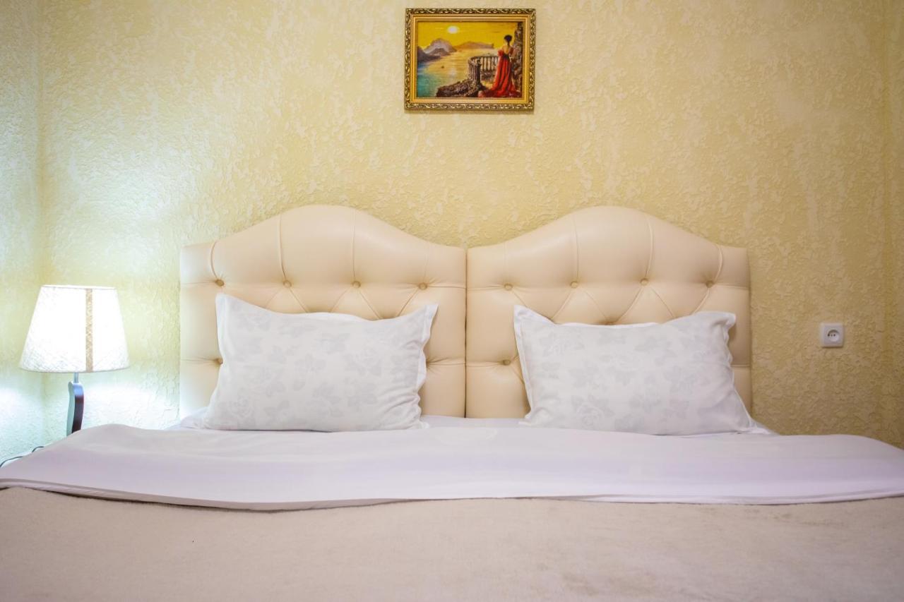 Hotel Vladi Koetaisi Buitenkant foto