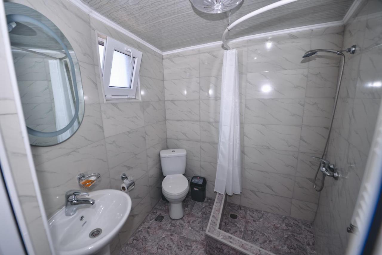 Hotel Vladi Koetaisi Buitenkant foto